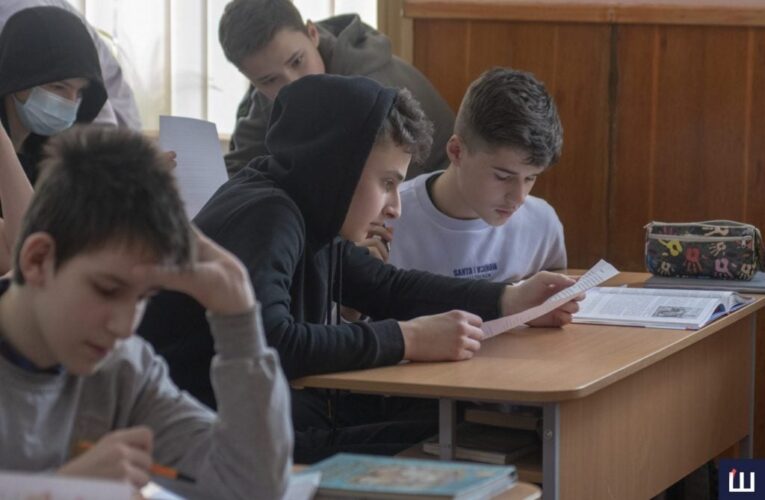 На Буковині просять дозволити «неНУШівським» дев’ятикласникам завершити навчання у своїх школах