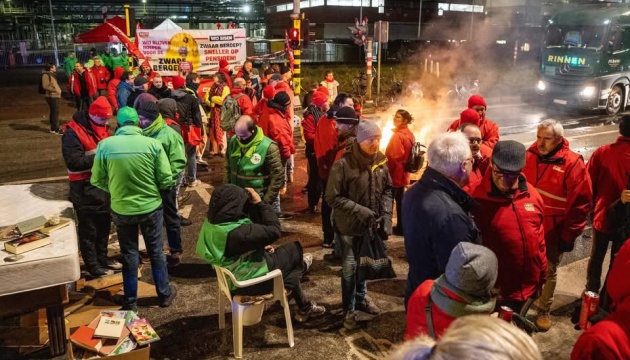 У Бельгії через загальнонаціональний страйк - перебої в роботі транспорту та аеропортів