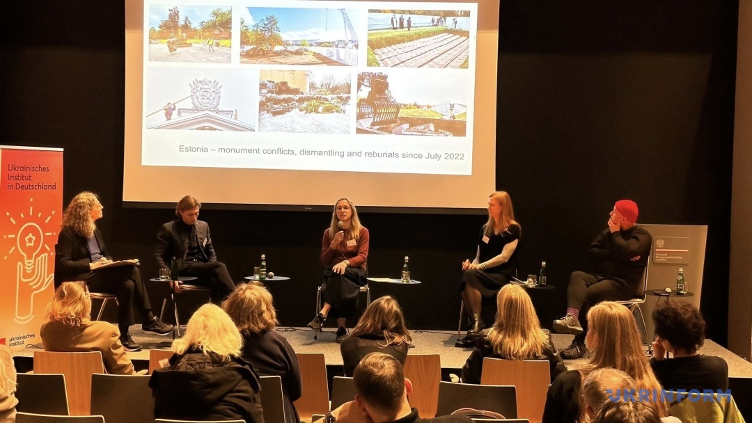 u berlini obgovorili stavlennja do radjanskih pamjatnikiv 4bc5881