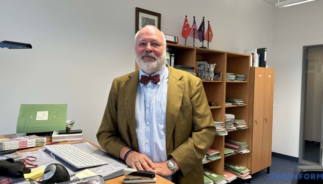 У Берліні та всій ФРН зростає кількість нових прохачів захисту, переважно молодих чоловіків