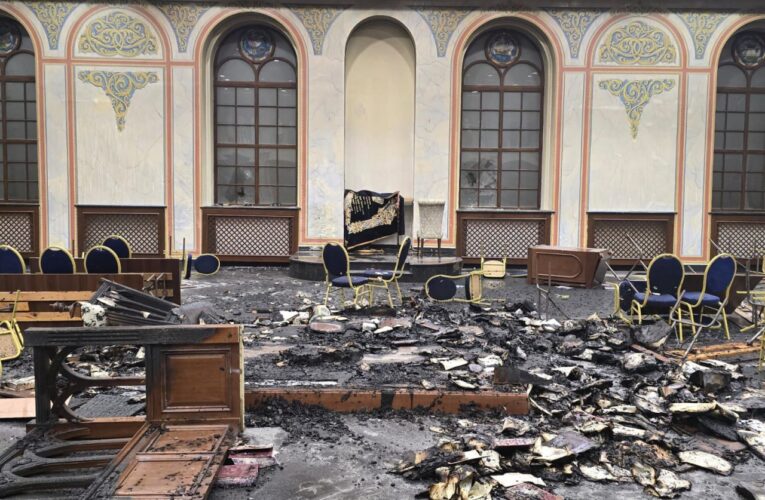 У Чернівцях вчинили підпал у історичній синагозі у Садгорі: зловмисника вже затримали