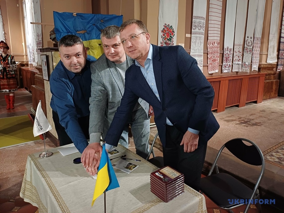 u frankivsku do 100 littja opanasa zalivahi vidkrili vistavku ta vipustili v obig marki cf871e0