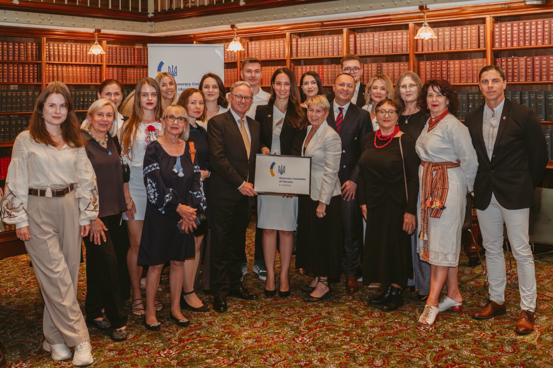 ukrayina priznachila golovu sojuzu ukrayinskih organizacij avstraliyi pochesnim konsulom v sidneyi 2b39592