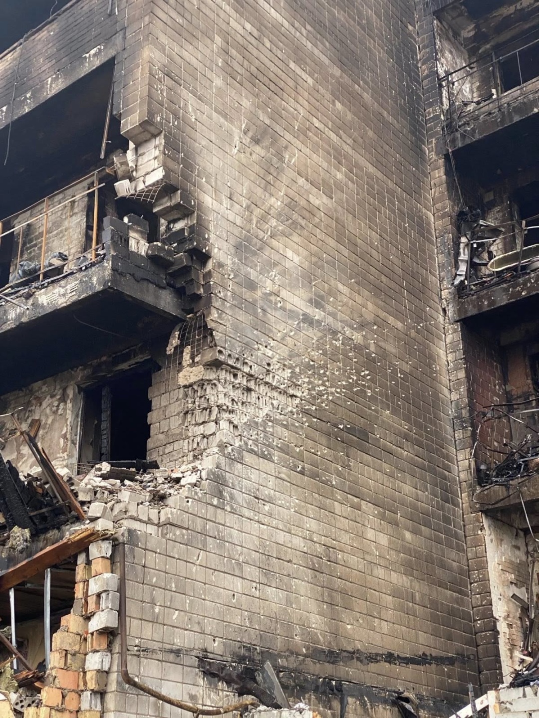 zagarbniki atakuvali vishgorod dronami z kasetnimi boyepripasami vijskovij ekspert 14f7733