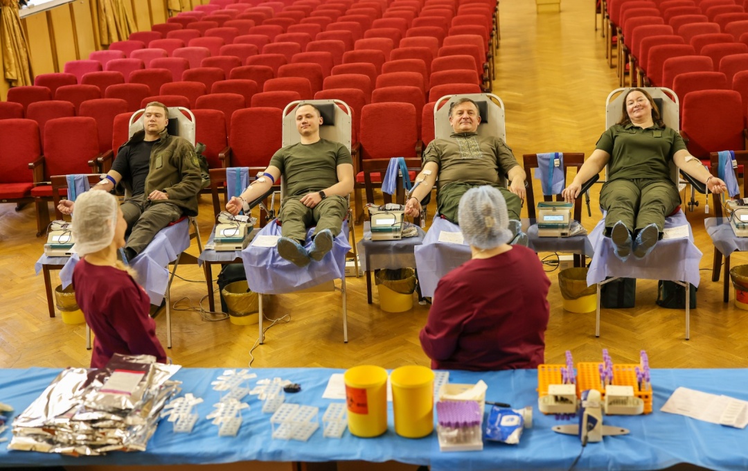 pracivniki dkvs zdali 35 litriv krovi dlja poranenih vijskovih ta civilnih 3cc4a4d
