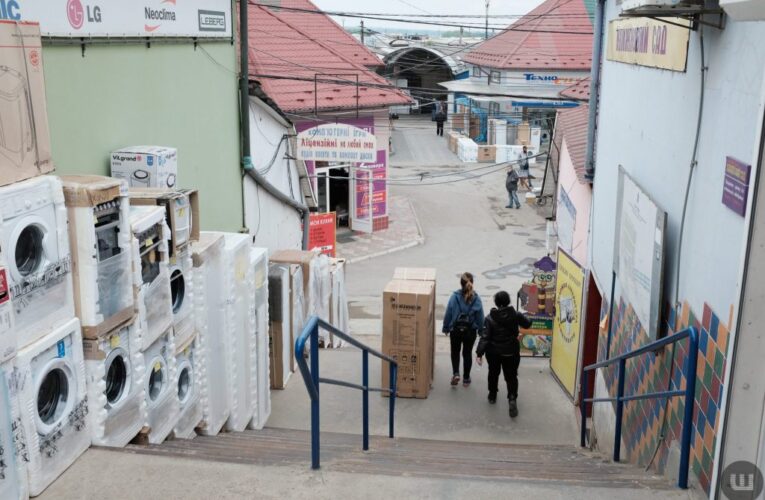 У Чернівцях Калинівський ринок матиме два вихідні у зимові свята