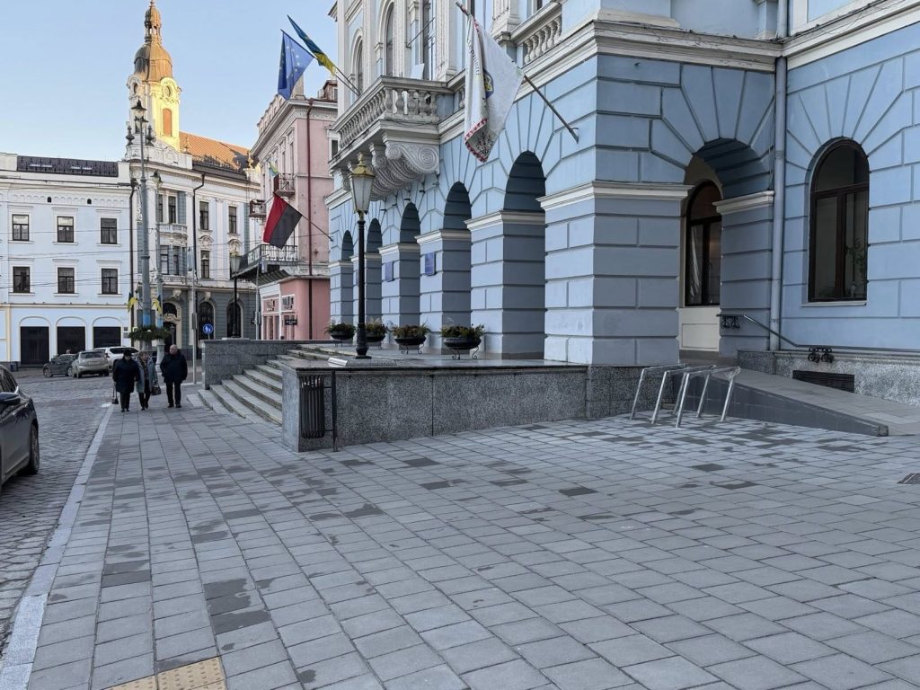 У Чернівцях завершили ремонти декількох заїздів та переходів 10 u chernivcjah zavershili remonti dekilkoh zayizdiv ta perehodiv 7e6734e