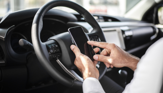 У Китаї зафіксували найбільше за 10 місяців падіння продажів авто - Reuters