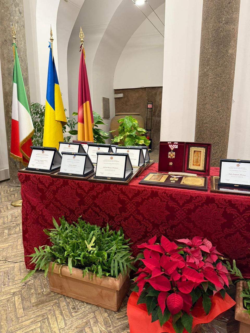 v rimi vruchili orden svjatogo pantelejmona za dopomogu ukrayini v medichnij galuzi 5670911