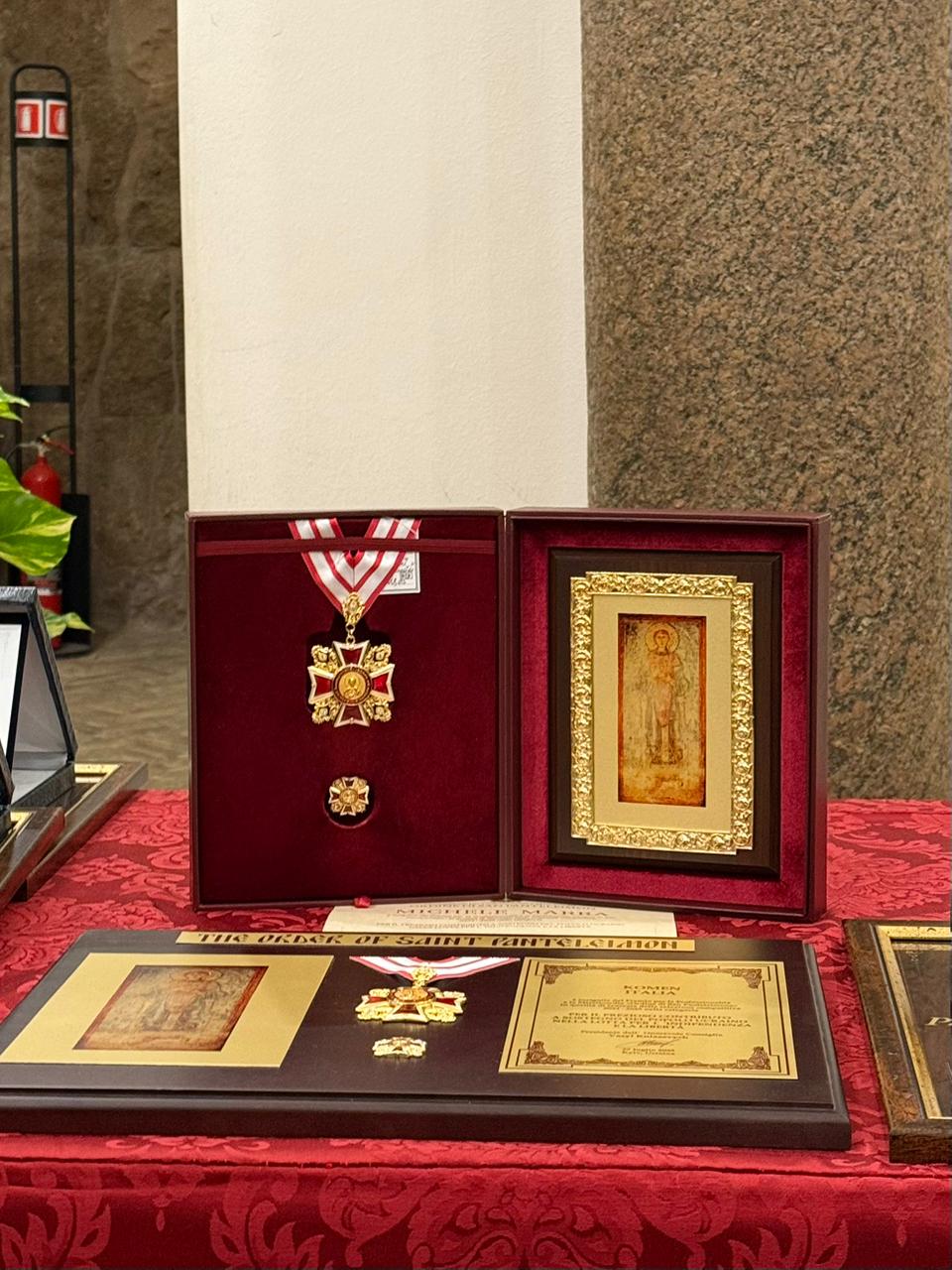 v rimi vruchili orden svjatogo pantelejmona za dopomogu ukrayini v medichnij galuzi 61ca696