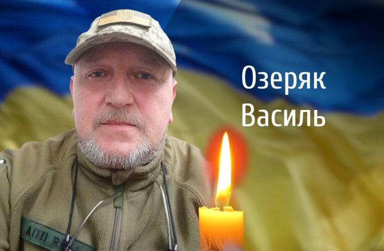 На Буковині віддають останню шану трьом воїнам, що загинули на війні з росією