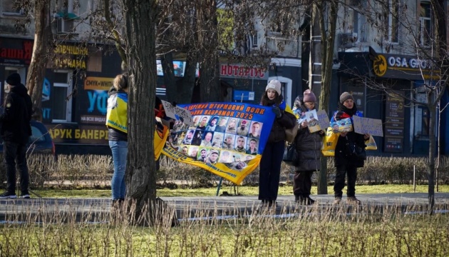 Росіяни вдарили по Миколаєву під час акції на підтримку військовополонених