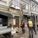 u chernivcjah na geroyiv majdanu obvalivsja balkon eabf597