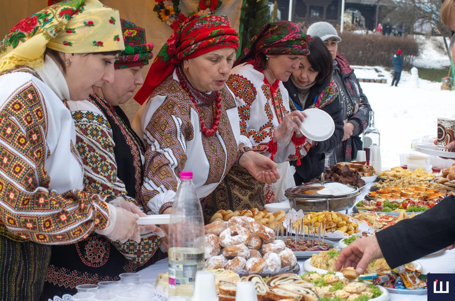 У Чернівцях у музеї просто неба зі здобою та музикою відзначили «Буковинське пущення». Фото 11 u chernivcjah u muzeyi prosto neba zi zdoboju ta muzikoju vidznachili bukovinske pushhennja foto cc4aab6