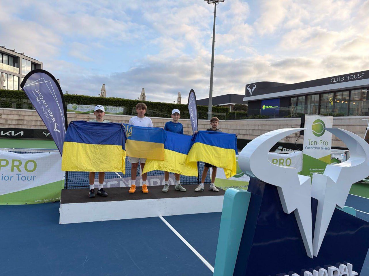 Буковинський спортсмен здобув призове місце на міжнародному турнірі з тенісу 4 bukovinskij sportsmen zdobuv prizove misce na mizhnarodnomu turniri z tenisu 83f7994