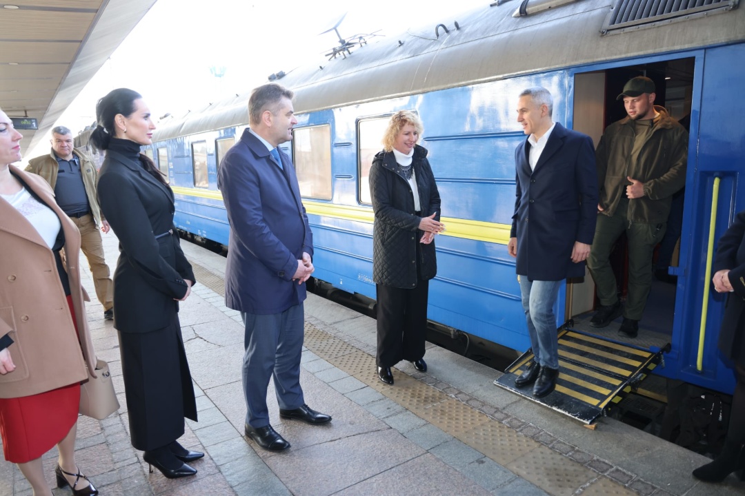 do kiyeva pribuli timchasovij premyer bolgariyi i rjad ministriv 14666d8