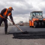 na trasi m 19 bilja chernivciv vidremontuvali tisjachi metriv pokrittja startuvali roboti na obyiznij 2ea0029