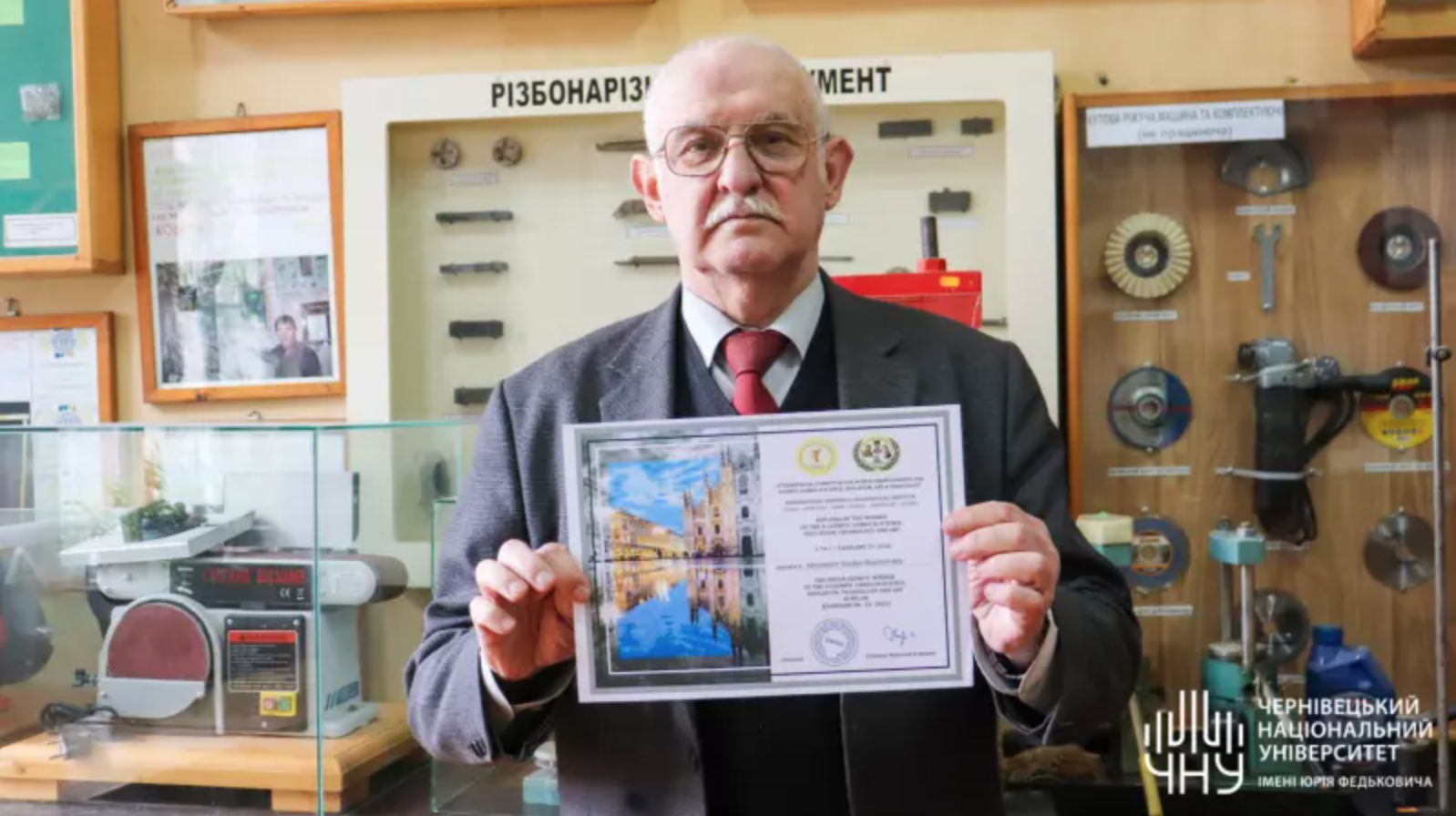 profesor fizik z chernivciv zdobuv sriblo na naukovih olimpijskih igrah u milani 1e89356