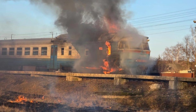 rosijskij dron vluchiv u pasazhirskij potjag poblizu sum 0a29ea2