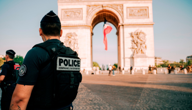 sproba pidrivu bombi v parizhi policija zatrimala shhe dvoh pidozrjuvanih 4b33a7d