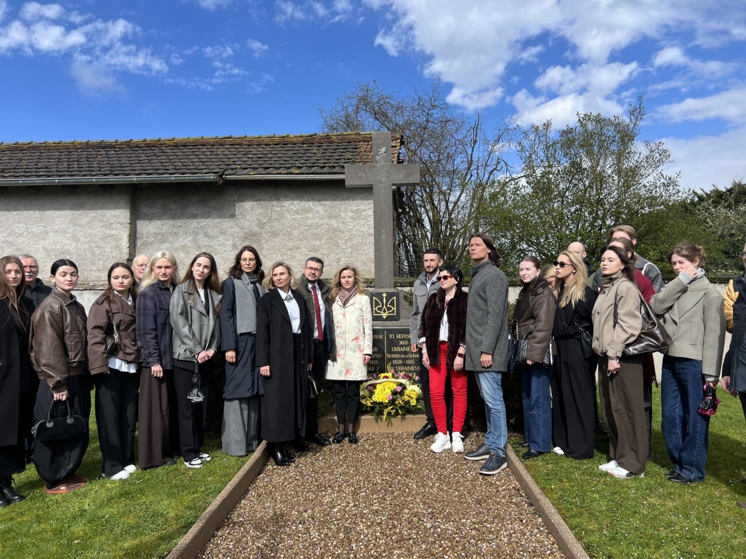 u franciyi globalna koalicija ukrayinskih studij provela ukrayinskij tizhden d3ce781