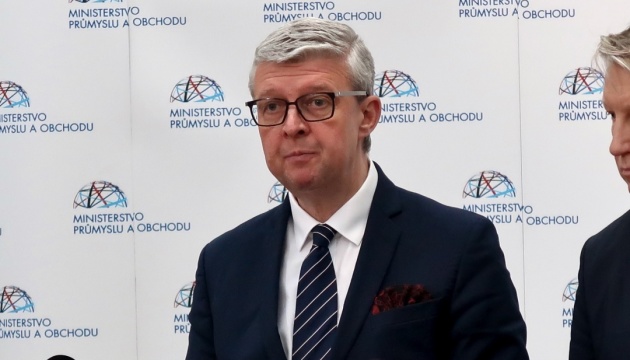 urjad chehiyi pokrashhuye umovi roboti svoyih kompanij v ukrayini 35f6562