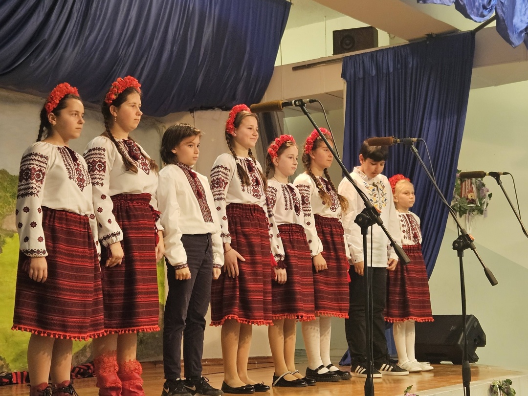 v afinah projshov 9 j mizhnarodnij festival barvi pisanki zbirali koshti dlja zsu 10a7365