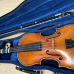 z ukrayini namagalisja nezakonno vivezti skripku xviii stolittja ad77642