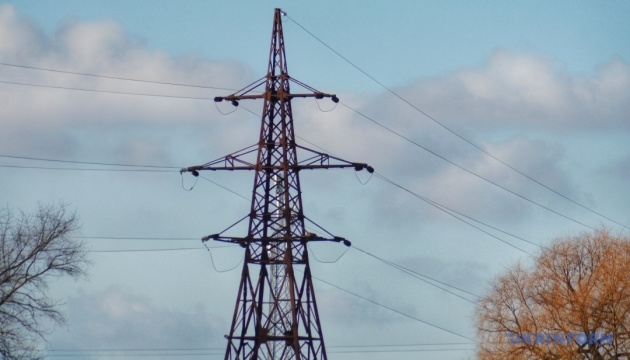 Загарбники пошкодили на Харківщині залізничну інфраструктуру та електромережі