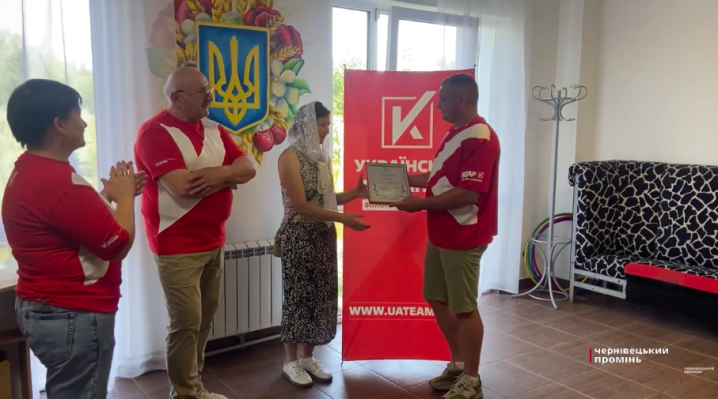 На Буковині відзначили військового, який боронить Україну
