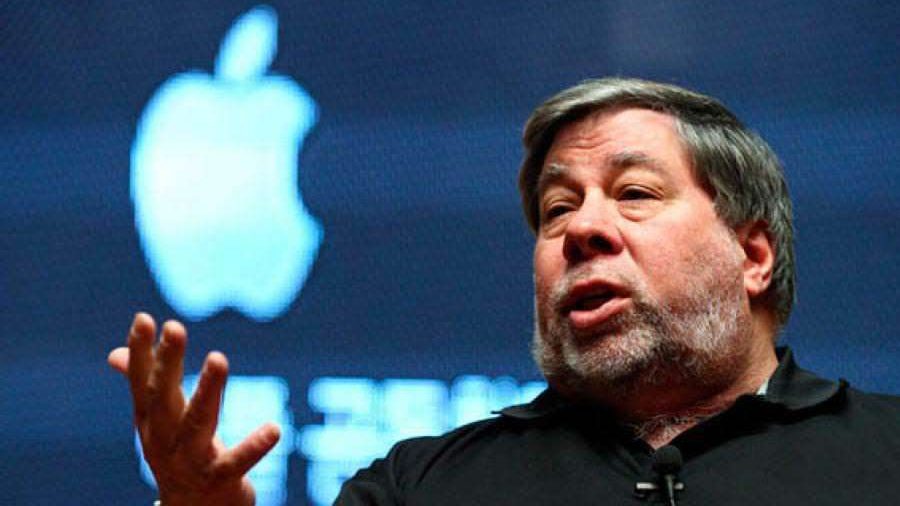 По татовій лінії з Буковини: співзасновник компанії Apple Стів Возняк відзначає 76 років