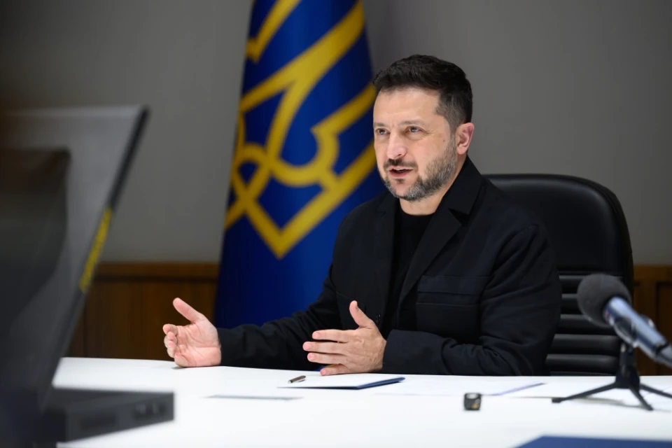 Зеленський заявив, що Україна відновлює удари по російських НПЗ